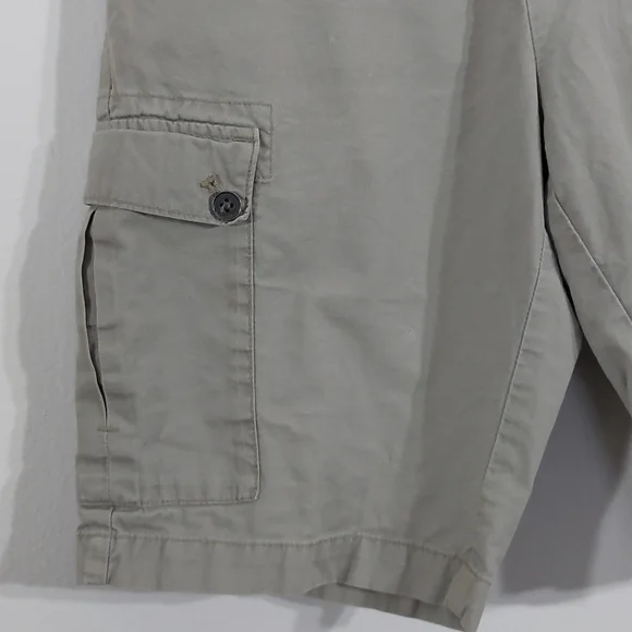 🟢 (PHIL) Calvin Klein Flat Front Cargo Shorts Size 30 - Picture 3 of 12